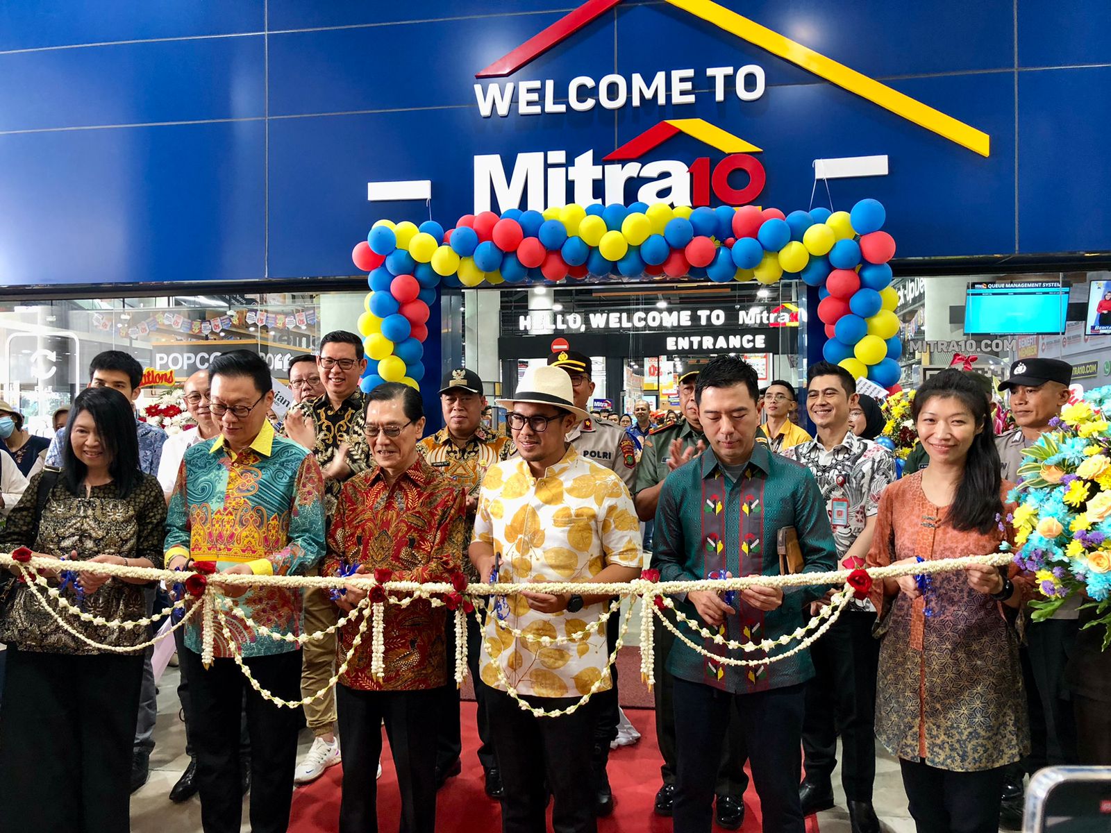 Pilar Saga Resmikan Gerai ke-46 Mitra 10 di Bintaro Jaya Foto : Mg.2 (Jay)