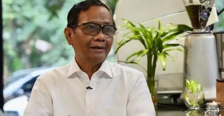 Cucunya Tak Tahu Kakeknya Menteri Foto : Ist