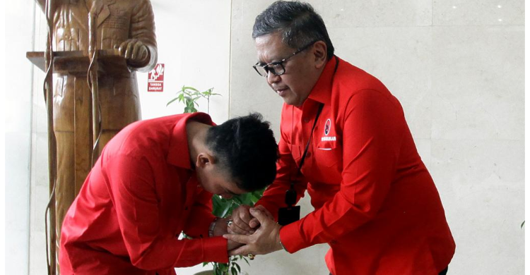 Di Mata Hasto, Gibran Sudah Berubah Warna Foto : Ist
