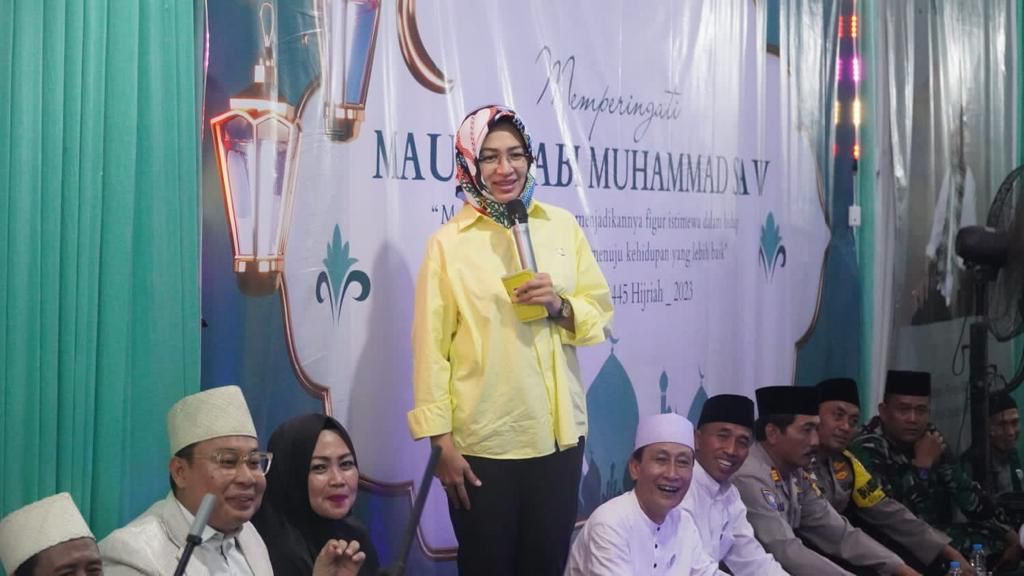 Hadiri Peringatan Maulid Nabi di Tangerang, Airin Ajak Masyarakat Meneladani Rasulullah Foto : Ist