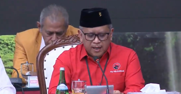 Hasto Tepis Isu Gibran Hengkang Ke Golkar: Justru Mau Diajak Gabung TPN Foto : Ist