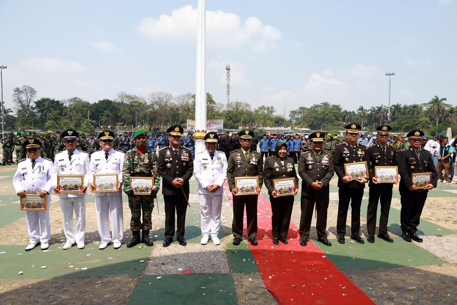 Pj Gubernur Banten Al Muktabar Hadiri Peringatan HUT ke-78 TNI Foto : Humas Pemprov