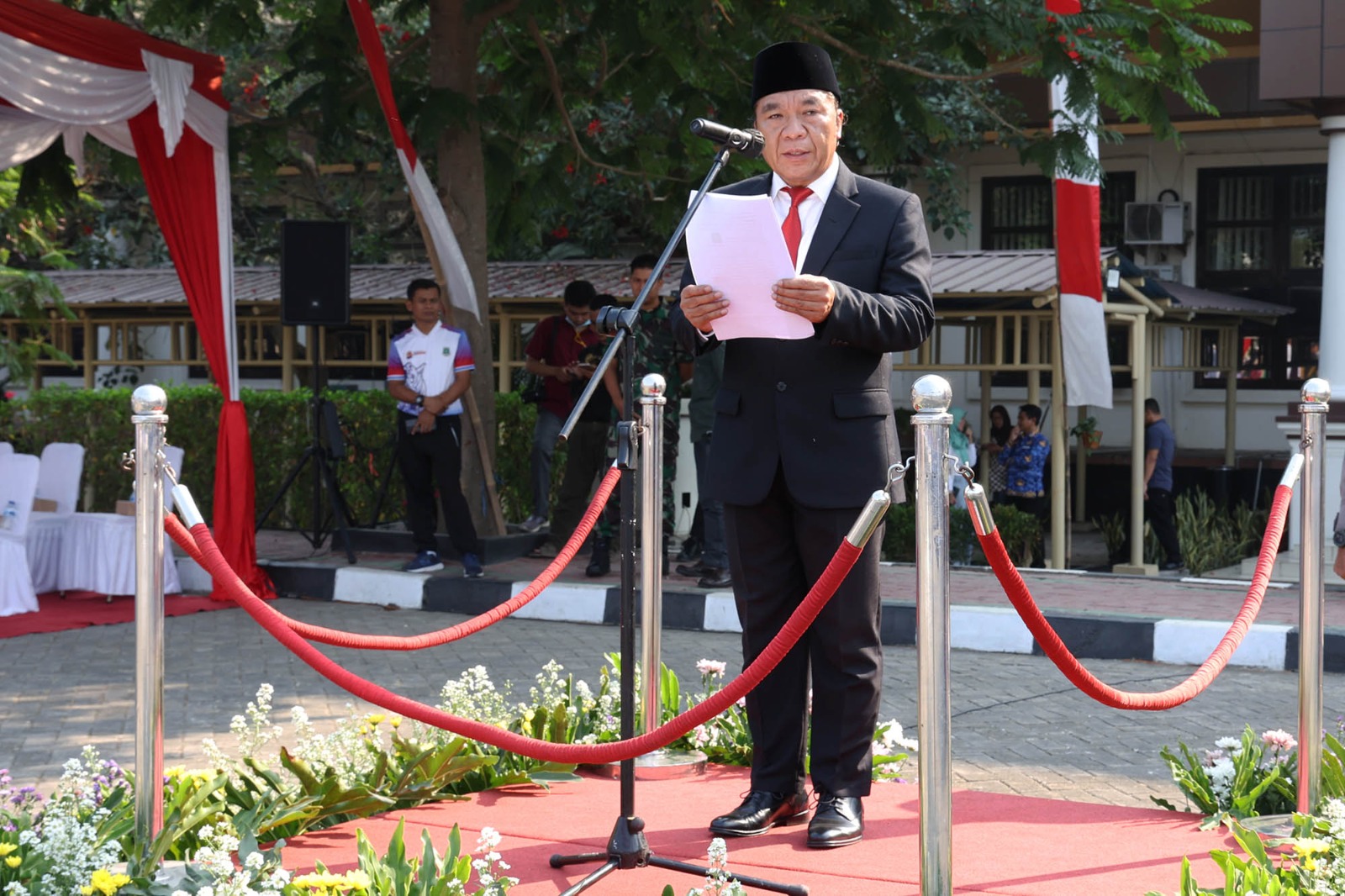 Pj Gubernur Banten Al Muktabar: Pemuda Memiliki Posisi Sangat Strategis Foto : Humas Pemprov