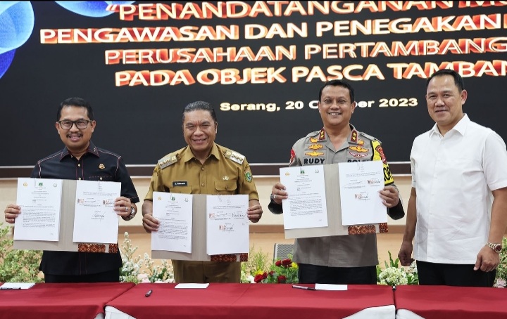 Pj Gubernur Banten Al Muktabar Tandatangani Pakta Integritas Penegakan Hukum Perusahaan Pertambangan Foto : Ist