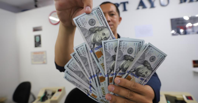 Rupiah Dibuka Di Level Rp 15.920 Foto ::Ist