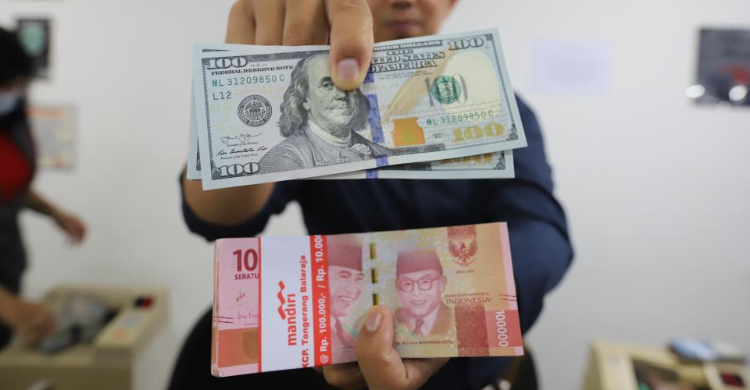Rupiah Menguat Ke Level Rp 15.708 Foto : Ist