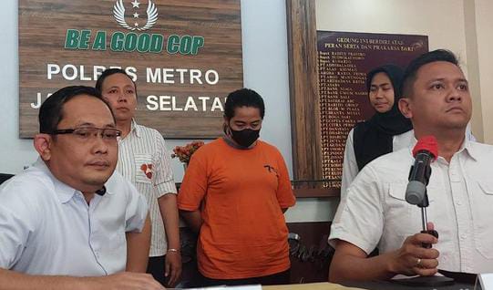 Terungkap! Muncikari di Jaksel Ternyata Sudah Jual 8 ABG ke WNA Foto : Ist