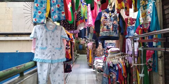 Tuntutan Pedagang Tanah Abang Tutup E-commerce Tak Masuk Akal Suasana Pasar Tanah Abang. Foto : Ist