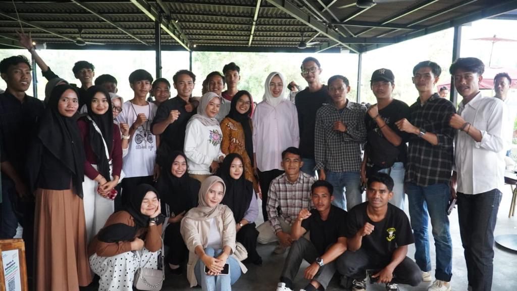 Airin Ajak Milenial dan Gen Z Jaga Kawasan Pesisir Yang Sehat dan Berkelanjutan Foto : Ist