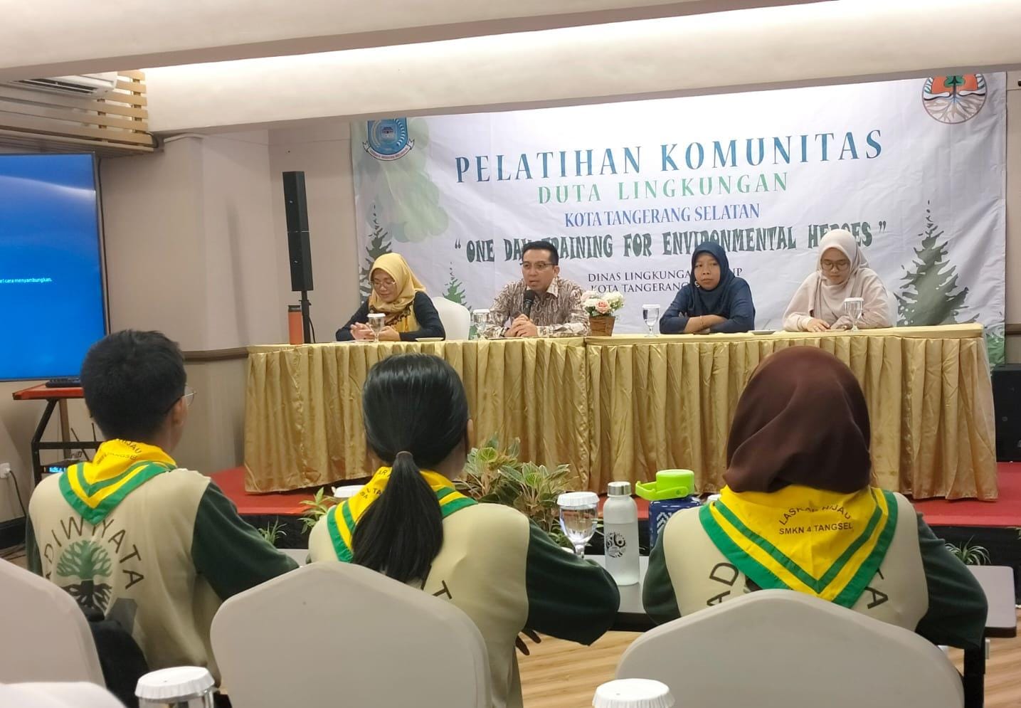 Ajari Cara Pengolahan Sampah yang Benar, DLH Tangsel Ajak Generasi Muda Cintai Lingkungan Foto : Ist