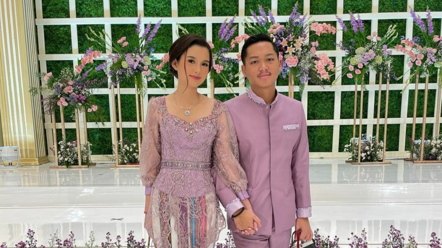 Alasan Sarah Menzel Belum Mau Menikah dengan Azriel Hermansyah Foto : Ist