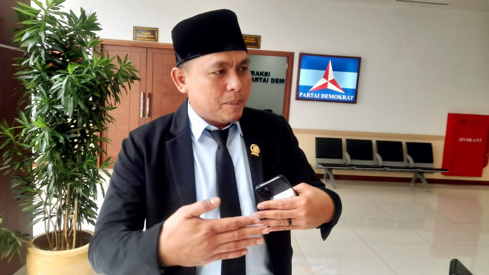 ANGGOTA KOMISI IV DPRD Kota Tangsel, Julham Firdaus.