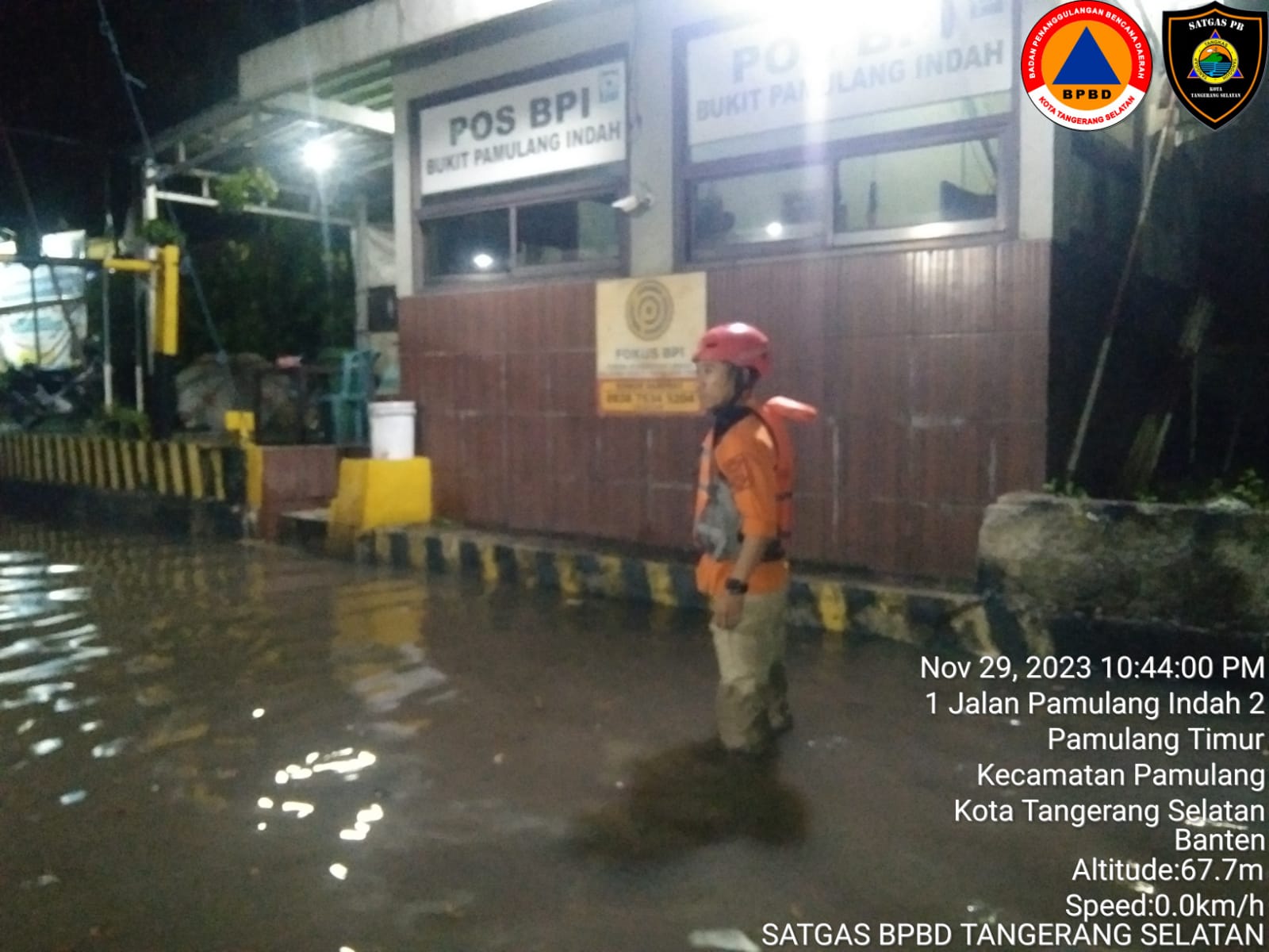 Diguyur Hujan Semalaman, Sejumlah Perumahan di Tangsel Dilanda Banjir Banjir melanda sejumlah perumahan di Pamulang dan Ciputat, Tangsel, Kamis (30/11/2023). (Dok. BPBD Tangsel)