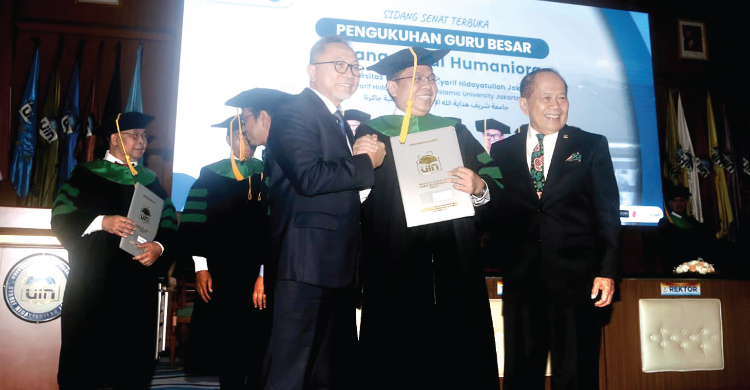 Dikukuhkan Jadi Guru Besar UIN Jakarta Foto : Ist