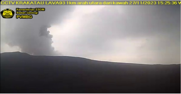 Hari Ini, Gunung Anak Krakatau Batuk-Batuk Sampai 8 Kali Foto :Ist