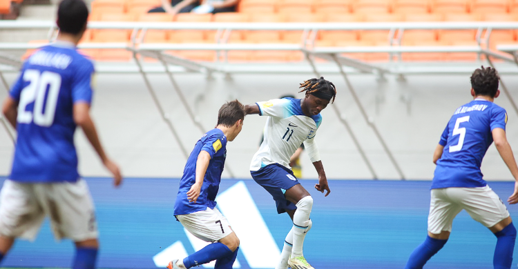 Laga Uzbekistan vs Inggris. Foto : Ist