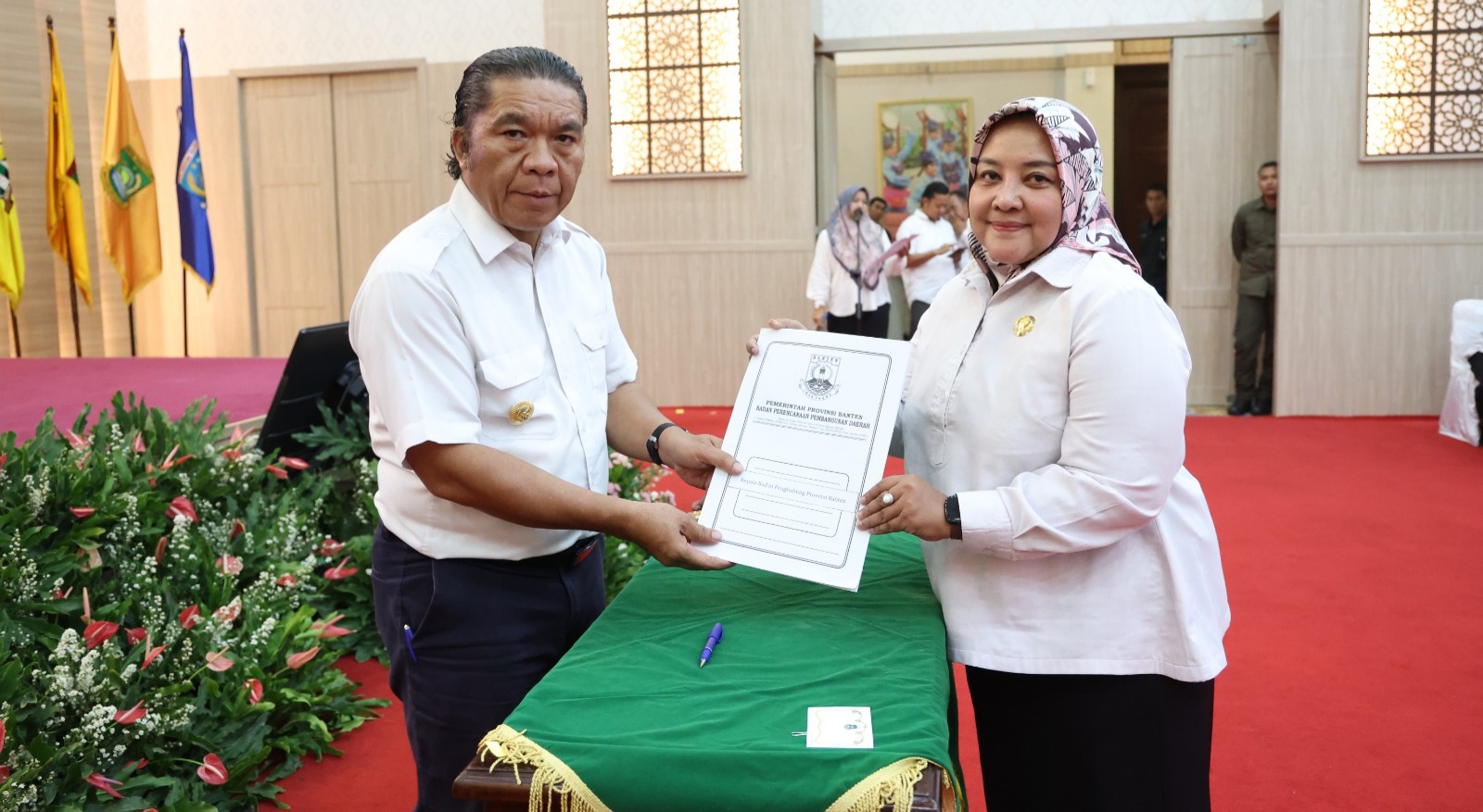 Lanjutkan Agenda Pembangunan, Pj Gubernur Banten Al Muktabar Serahkan DPPA SKPD TA 2023 Foto : Humas Pemprov