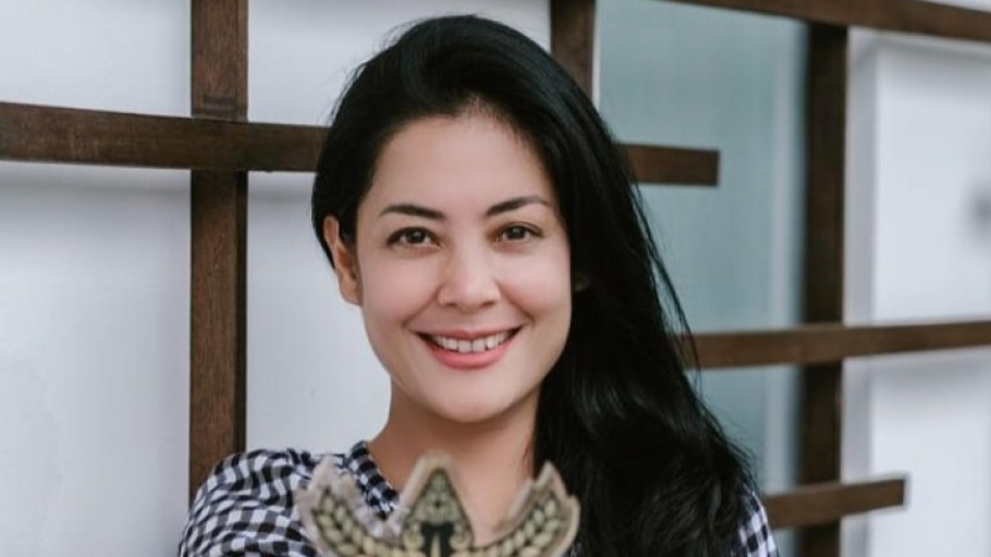 Lulu Tobing, Kembali Gugat Cerai Suami Foto : Ist