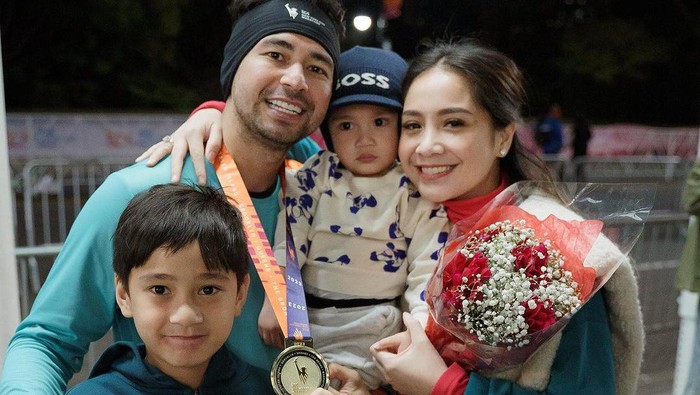 Mantap! Raffi Ahmad Finish 42 Km New York Marathon Foto : Ist