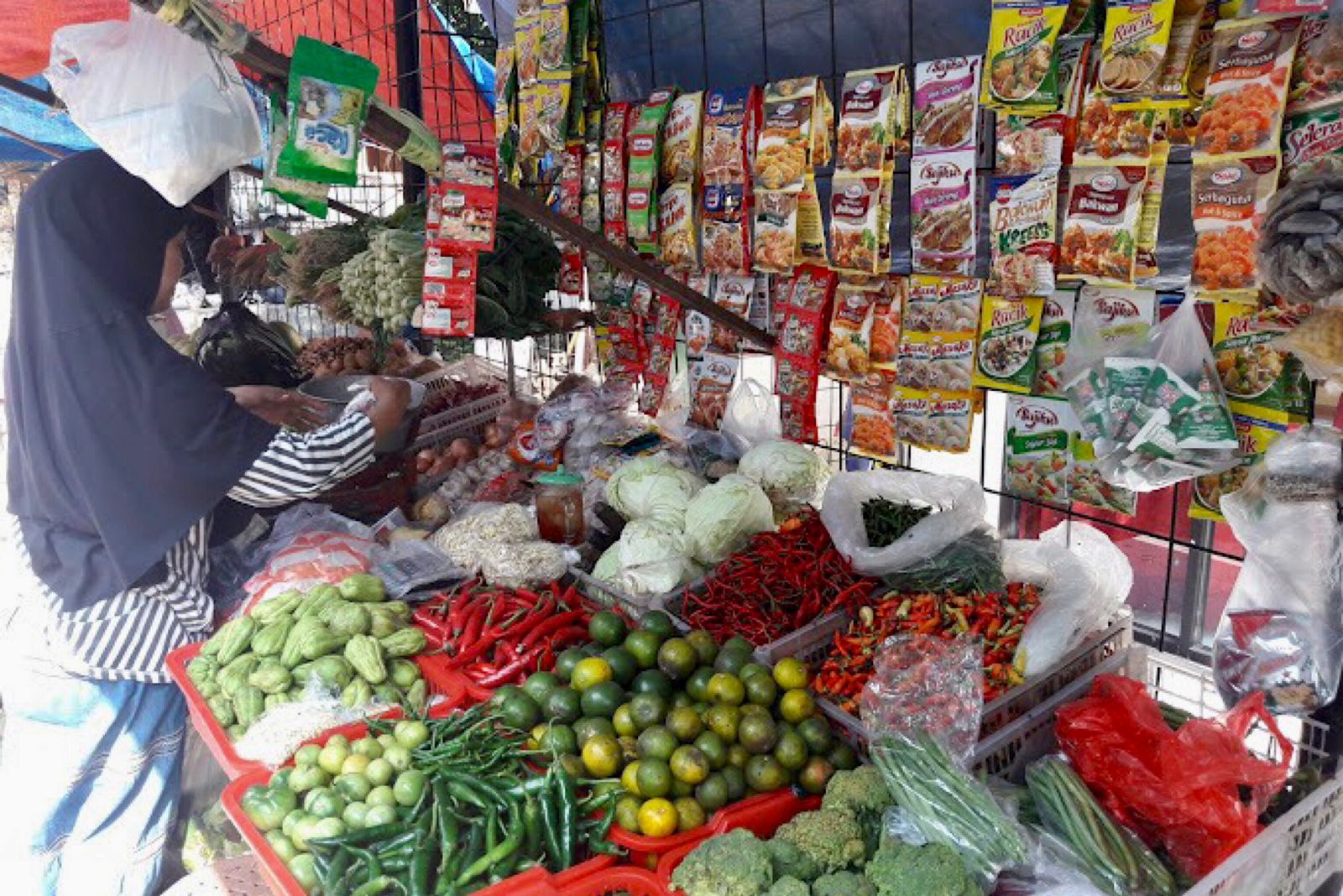 Naik Drastis, Harga Cabai di Pamulang Melangit! Foto : Mg.2