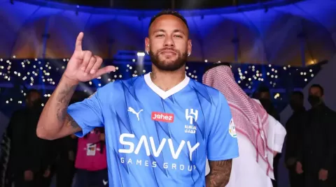 Operasi Berhasil, Neymar Absen Merumput 10 Bulan Foto : Ist