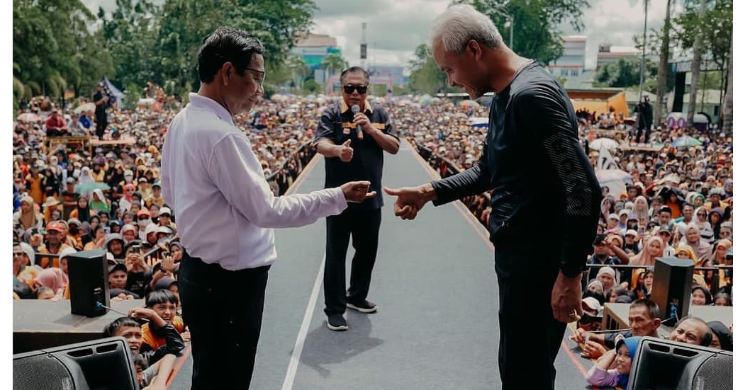 OSO Ajak Ganjar-Mahfud Senam Sehat Hati Nurani, Pontianak Dibanjiri Lautan Manusia Foto : Ist