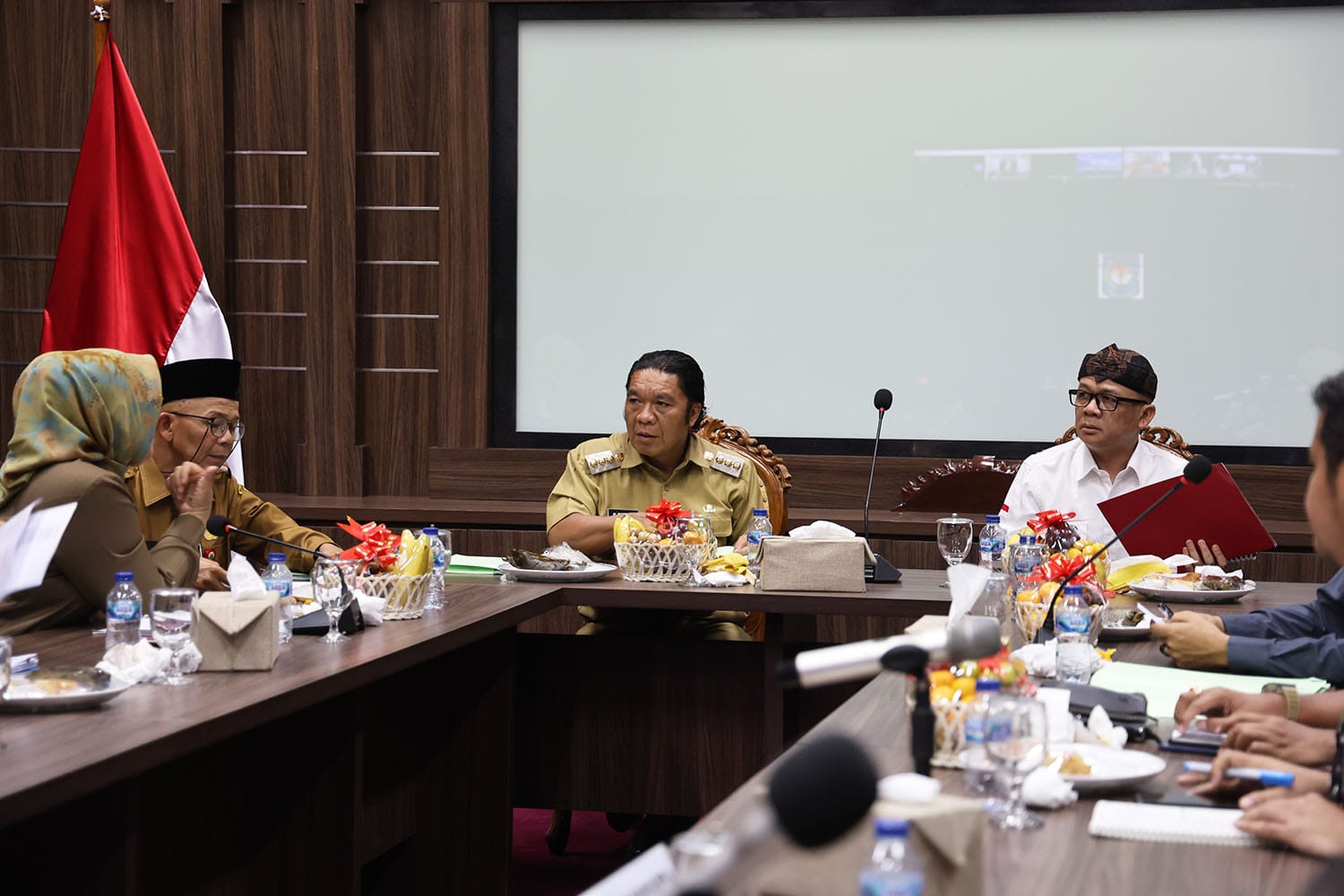 Pengendalian Inflasi, Pj Gubernur Al Muktabar : Pemprov Banten Optimalkan Jaga Stabilitas Pangan Foto : Humas Pemprov