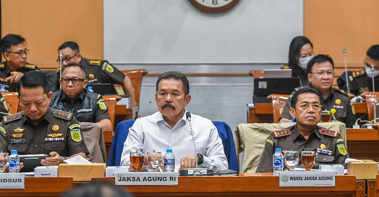 Rawan Penyelewengan Di Tahun Politik Jaksa Agung ST Burhanuddin saat di Gedung DPR. Foto : Ist