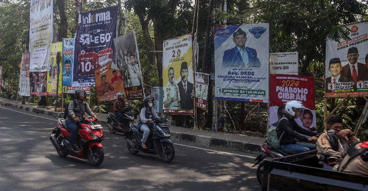 Tegas! Bawaslu Kota Tangerang Bakal Turunkan Seluruh APK Foto : Ist