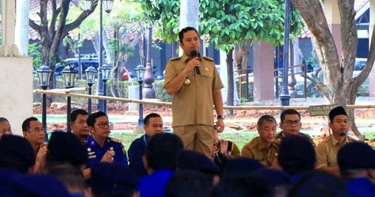 Wali Kota Tangerang Apresiasi Petugas Gabungan Kebakaran TPA Rawa Kucing Foto : Ist