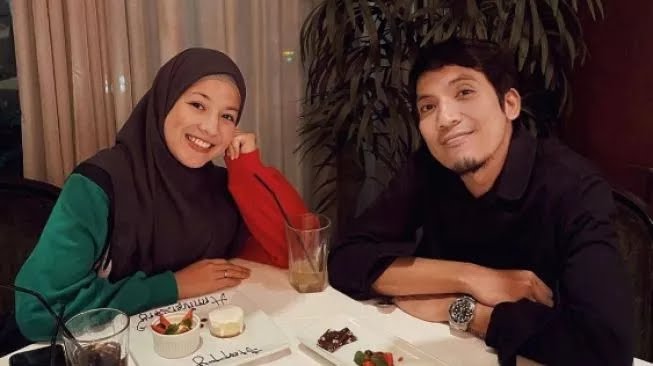 Didoakan Rujuk dengan Desta, Begini Jawaban Natasha Rizki Foto : Ist