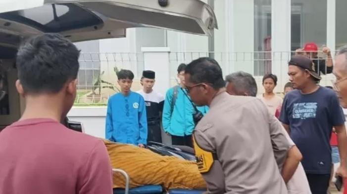 Diduga Serangan Jantung, Pria Meninggal Saat Kendarai Motor Foto : Ist
