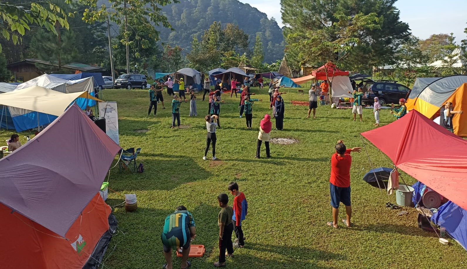 Diguyur Hujan, CAF Tangerang Raya Tetap Semangat Berkemah di Samara Camp Foto : Gema