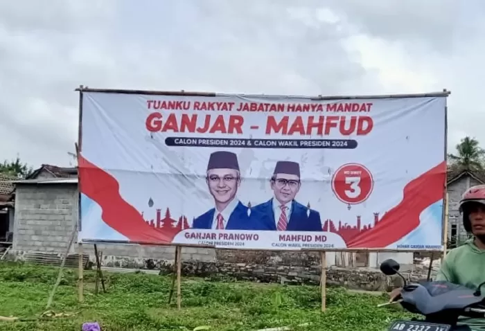 Ganjar Bakal Melapor! 70 Baliho Hilang Saat Mahfud Kampanye di Banten Foto : Ist