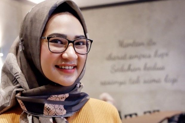 Ini Profil Angkie Yudistia, Stafsus Presiden Jokowi Yang Dukung Ganjar Foto : Ist