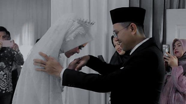 Kisah Cinta Driver Ojol dan Penumpang Berujung Pernikahan Foto : Ist