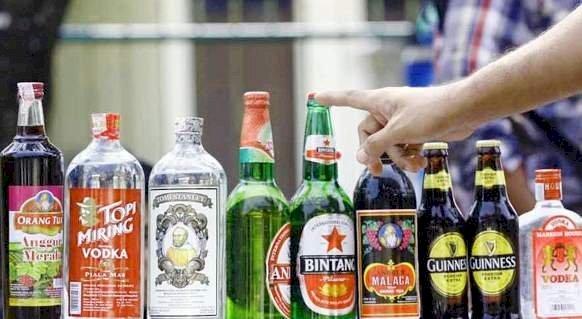 Polisi Amankan 8 Penjual Miras di Tangerang, 5 di Antaranya Adalah TKC Foto : Iat