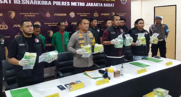 Polres Jakbar Gagalkan Penyelundupan 30 Kg Sabu untuk Malam Tahun Baru Foto : Ist