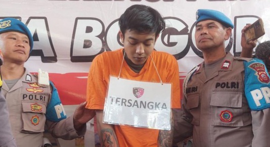 Wulan Diduga Tewas Dibunuh Pacarnya, Alung Hanya Tertunduk Lesu Alung pembunuh Wulan. Foto : Ist