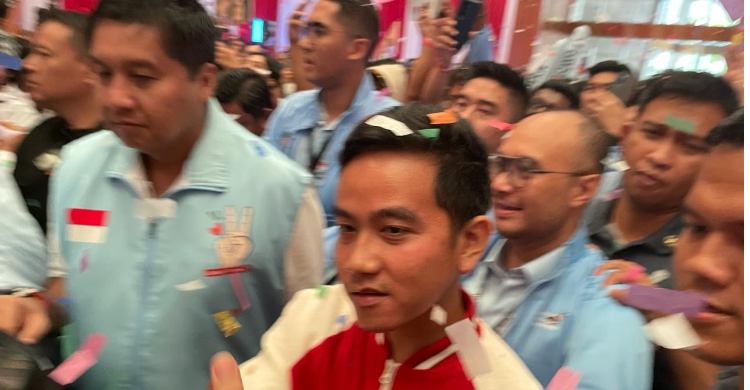 Gibran Disambut Antusias Relawan, Saat Hadir Di Acara Deklarasi Suara Muda Indonesia Foto : Ist