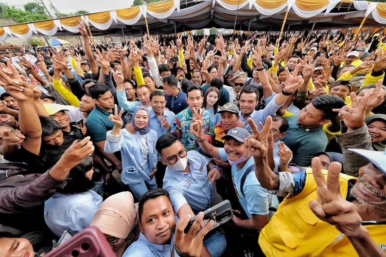Gibran Dua Hari Kampanye Di Jateng, Puan Tidak Ketar-ketir Capres No 2 Gibran saat kampanye di Wonogiri. Foto : Ist