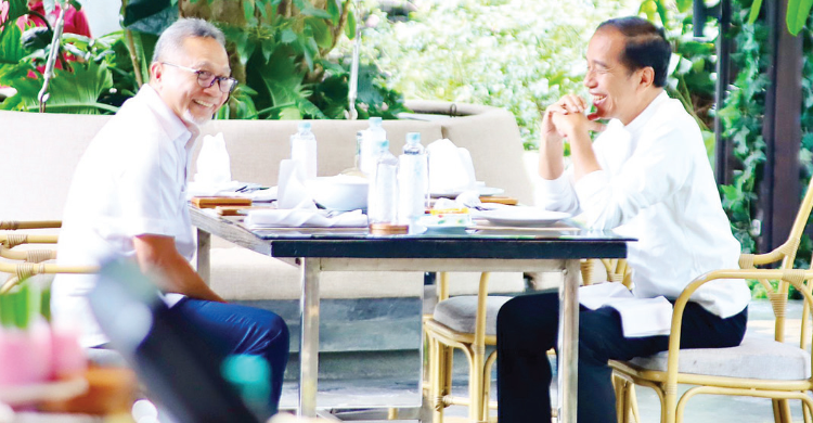Giliran Zulhas Makan Bareng Dengan Jokowi Foto : Ist