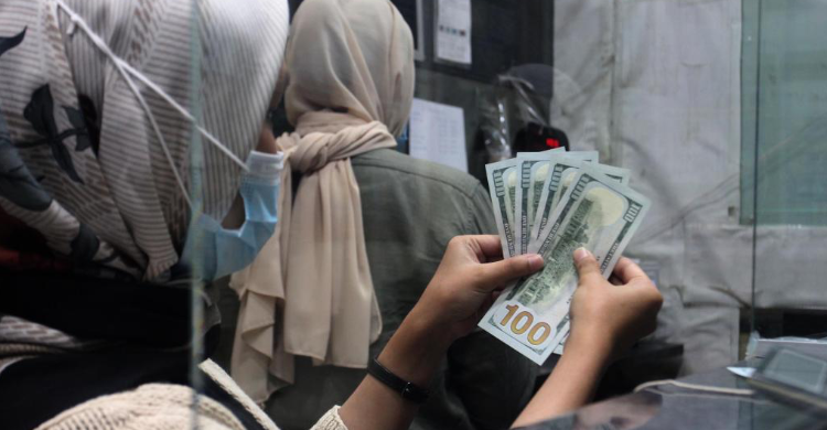 Jumat Ini Rupiah Diperdagangkan Di Level Rp 15.558 Foto : Ist