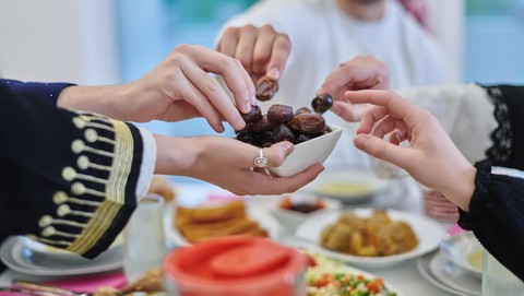 Ilustrasi berbuka puasa. Foto : Ist