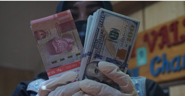 Rupiah Masih Kurang Bertenaga Di Awal Pekan Foto : Ist