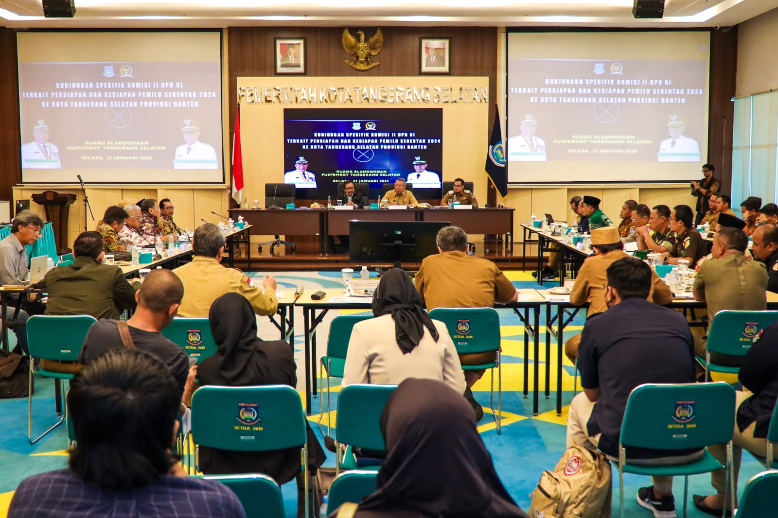 Terima Kunjungan Komisi II DPR RI, Benyamin Soroti Partisipasi Masyarakat Menuju Pemilu Serentak Foto : Ist