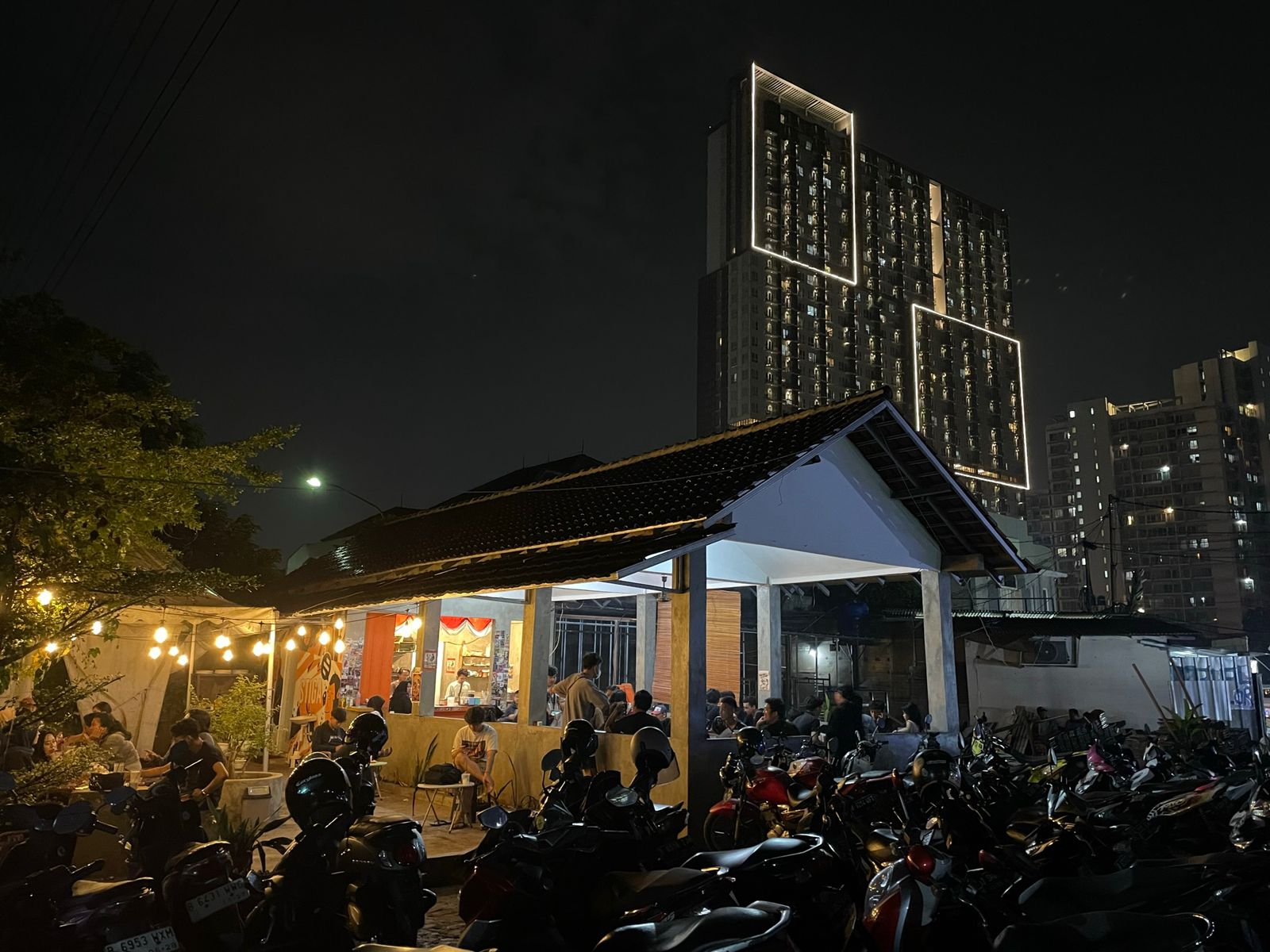 Warkop Stiga Tawarkan Menu Susu Murni Pertama di Ciputat Foto : Mg.Ahmad
