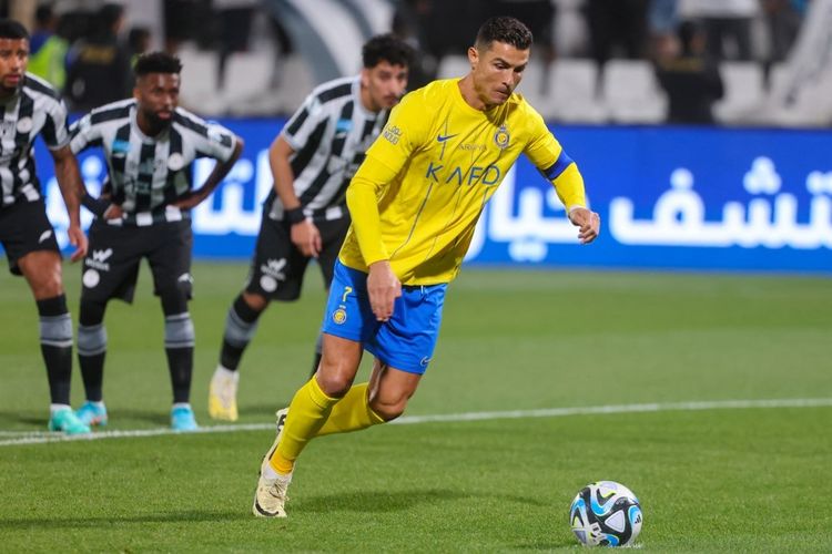 Al Nassr Menang 3-2, Ronaldo Cetak Gol dan Talisca Jadi Pahlawan Foto : Ist