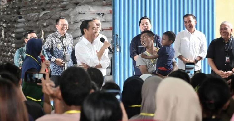 Harga Besar Masih Tinggi. Jokowi Rajin Cek Beras Foto : Ist