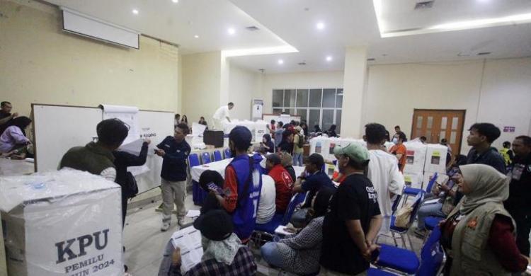 KPU Disorot Rame-rame, Sirekap Dinilai Gagal Perhitungan suara di TPS Tanah Abang, Jakarta. Foto : Ist